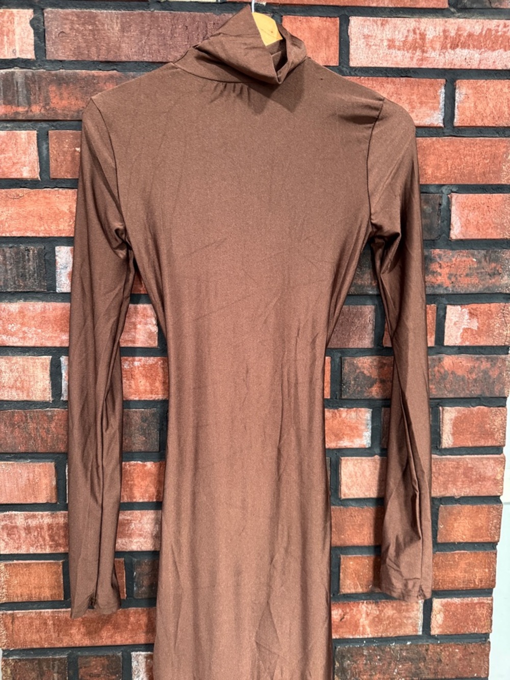 Mew Mews Rumaysa Long Sleeve Twisted Maxi Dress - Picture 11 of 16
